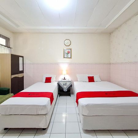 Reddoorz Syariah At Griya Raharja Klaten Exterior photo