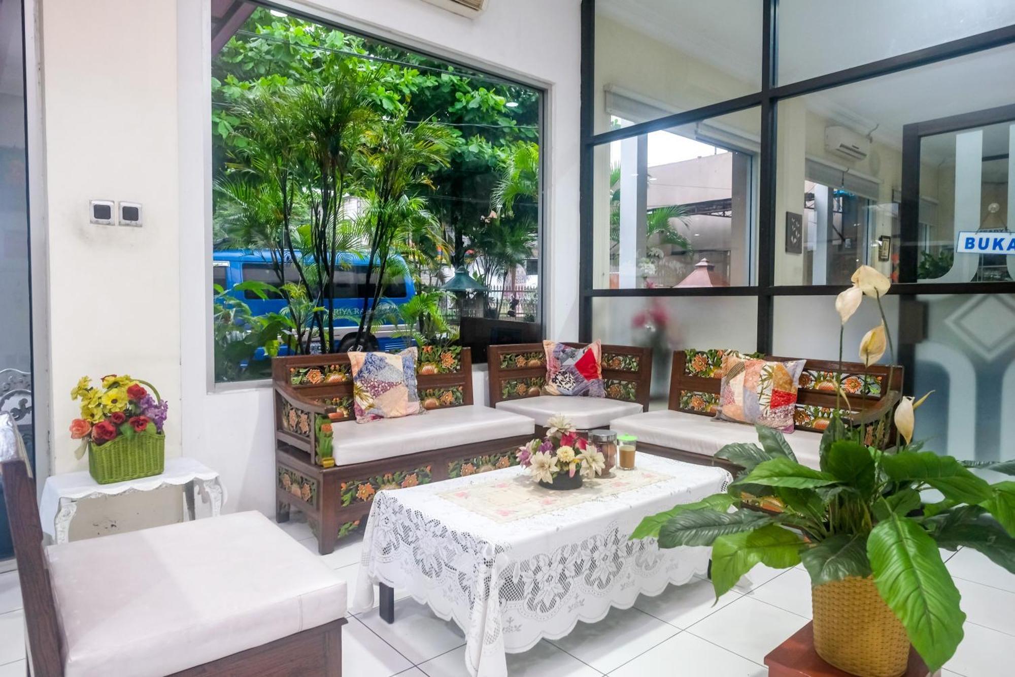 Reddoorz Syariah At Griya Raharja Klaten Exterior photo