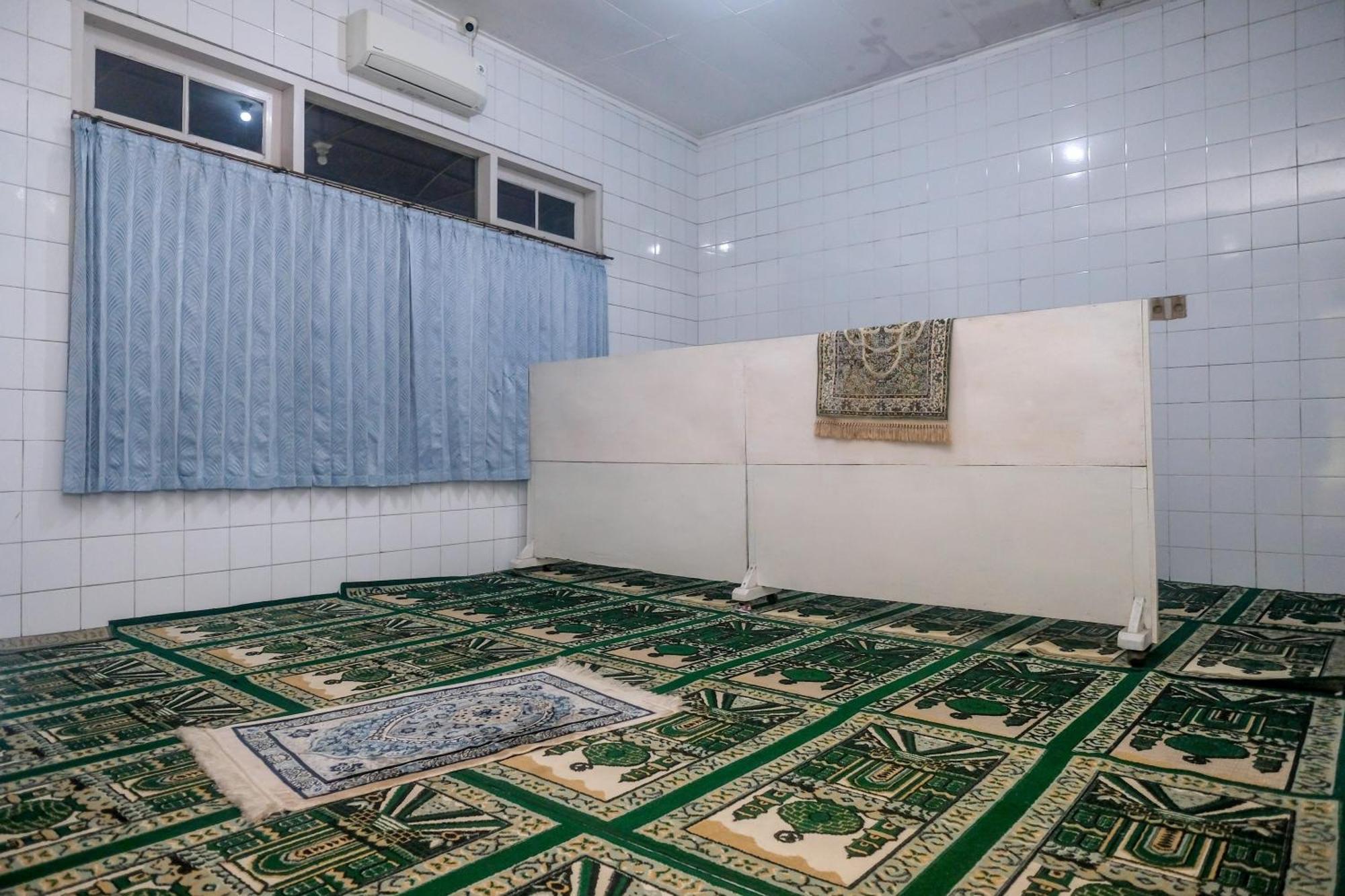 Reddoorz Syariah At Griya Raharja Klaten Exterior photo